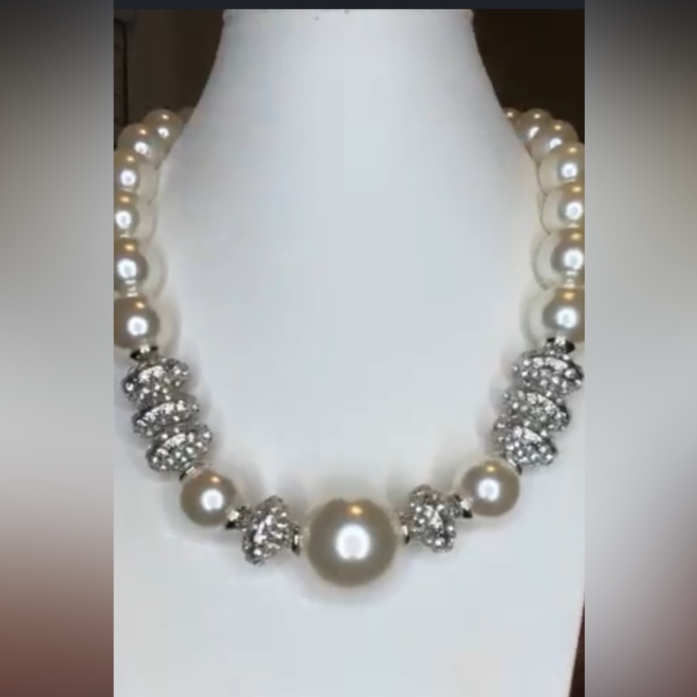 Zi statement necklace The Noble